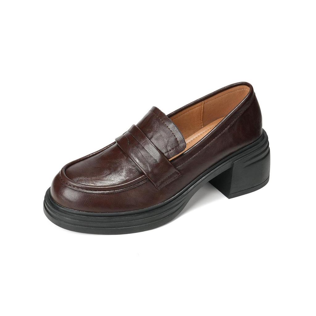 Weiwei Girl Vintage Slip-On Loafers: Chunky Heel, Thick-Soled, British-Style Women's Leather Shoes.