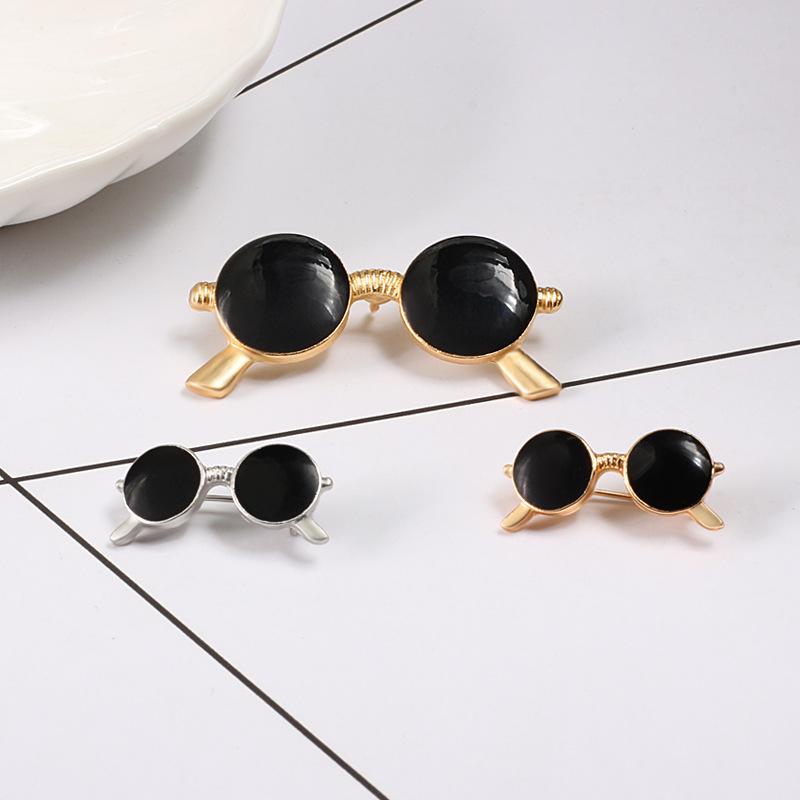 Xiao Zhan Style Mini Sunglasses Brooch Pin – Trendy Accessory for Clothing, Hats, and Bags