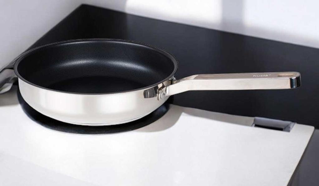 NERŪDIJANČIO PLIENO KEPTUVĖ 24cm HUSLA 73961