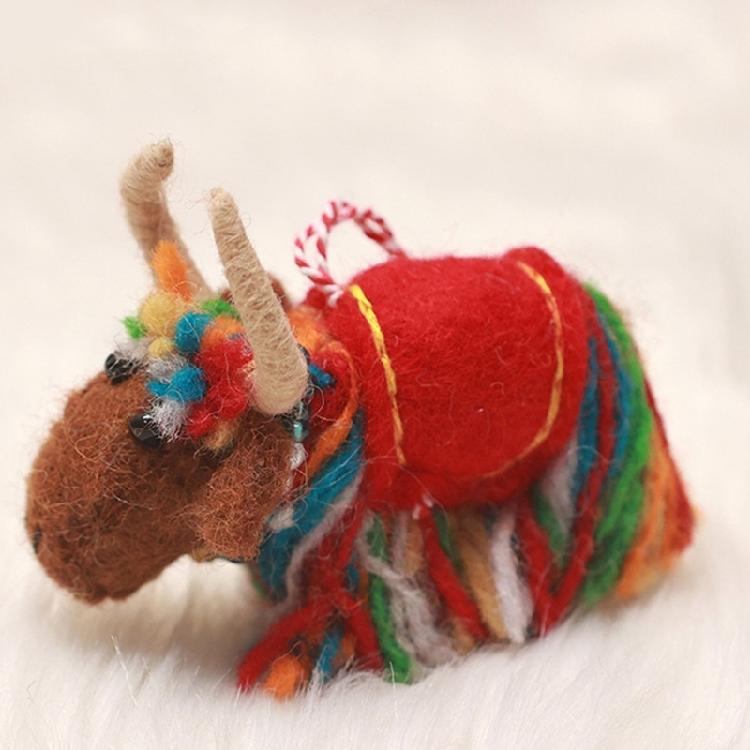 Artistic Yak Shape Figure Pendant Soft Felt Woolen Farm Animal Miniature Hanging Ornament For Gifting Decoration