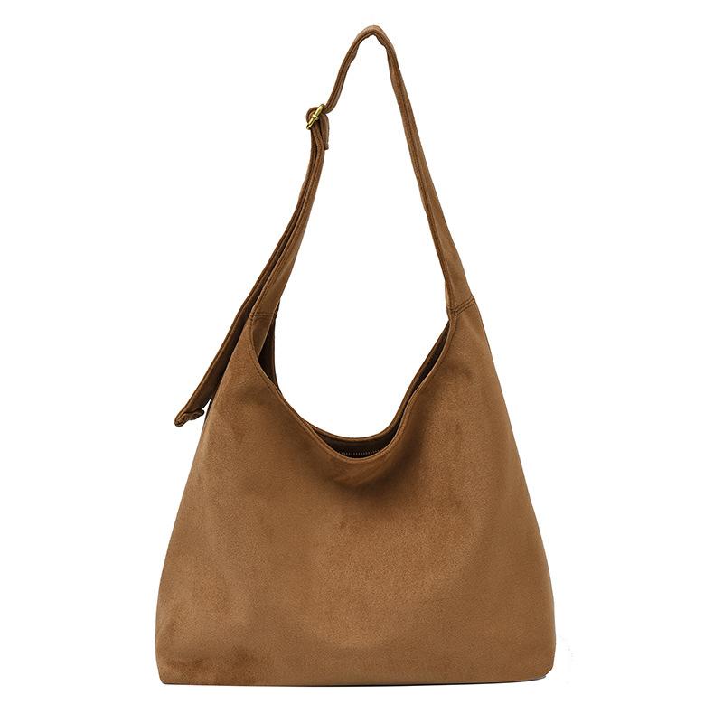 

Large capacity bag women s autumn and winter retro new casual niche design shoulder shopping bag commuter dumpling bag no specification коричневый