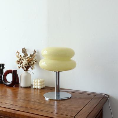 Lampe de Table Mignonne en Verre pour Filles, Lampe de Chevet, Polyvalente, Forme de Tarte aux Œufs, Fonctionnement Facile, Beige