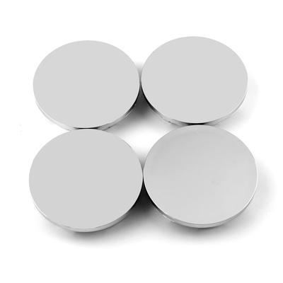 Vonkajší priemer stredovej krytky 2,6 palca (67 mm) Vnútorný priemer 2,4 palca (61 mm)