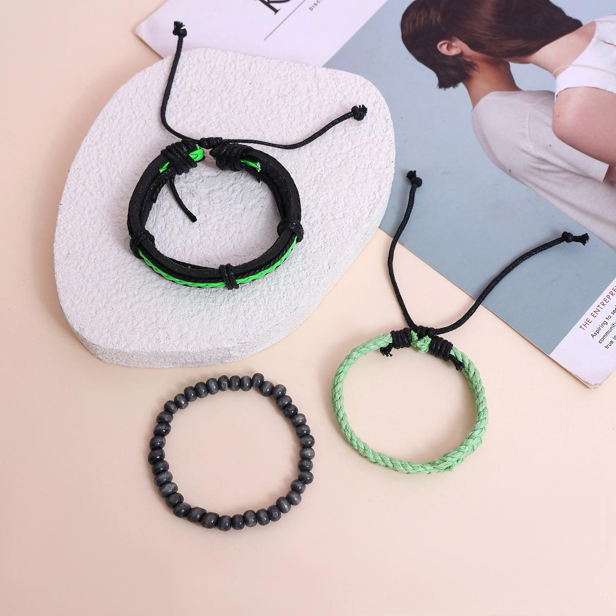 

Унисекс Плетеный вручную кожаный браслет с деревянными бусинами