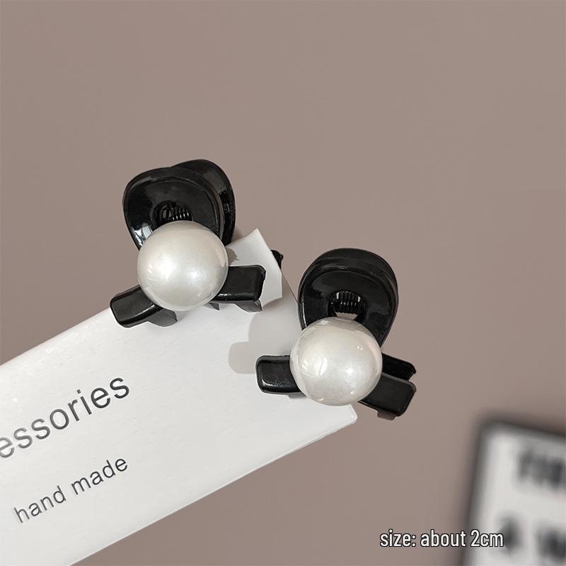 

Элегантная жемчужная заколка для волос для женщин 2025: Маленький краб для боковой челки, детских волосков и причесок принцессы