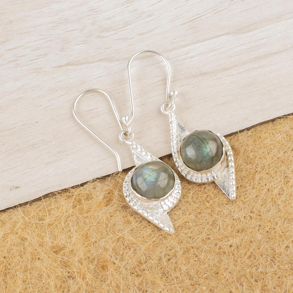Attractive Labradorite 925 Sterling Silver Earrings, Handmade Decent Jewelry, Bohemian Gemstone Earrings For Engagement Gifts
