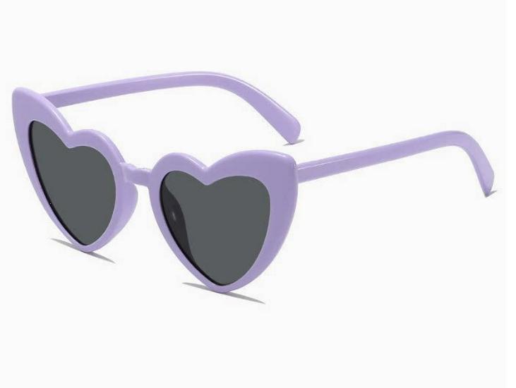 Trendy Pink Heart-Shaped Women's Sunglasses for Style and Sun Protection
