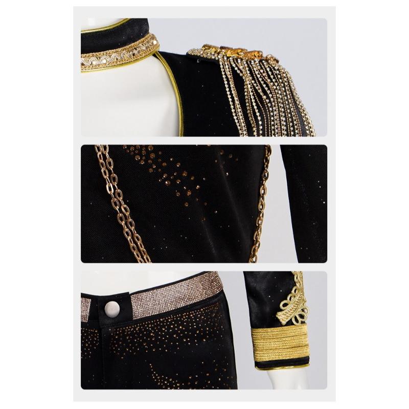 Completo da Performance Stage Kpop da Donna, Giacca Nera con Ricami Dorati con Set di Pantaloncini a Gonna Pieghettata, Costume da Idol Scintillante con Strass per Concerto, Tuta da Ballo