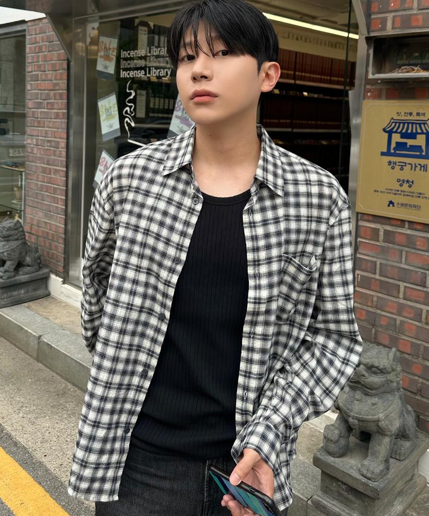 MINDBRIDGE [On][Crop Or Regular] Crease Check Black Oversized Long Sleeve Shirt