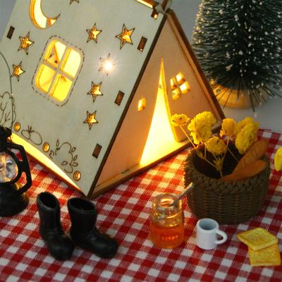 Bebek ve Peluş Oyuncaklar – Oyuncak bebek evleri ve aksesuarları