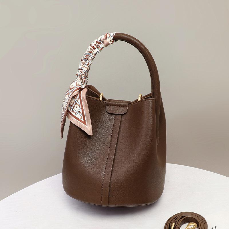 Bucket Bag Women'S Bag Autumn And Winter Shoulder Handbag Fashion High Sense Commuter Messenger Bag