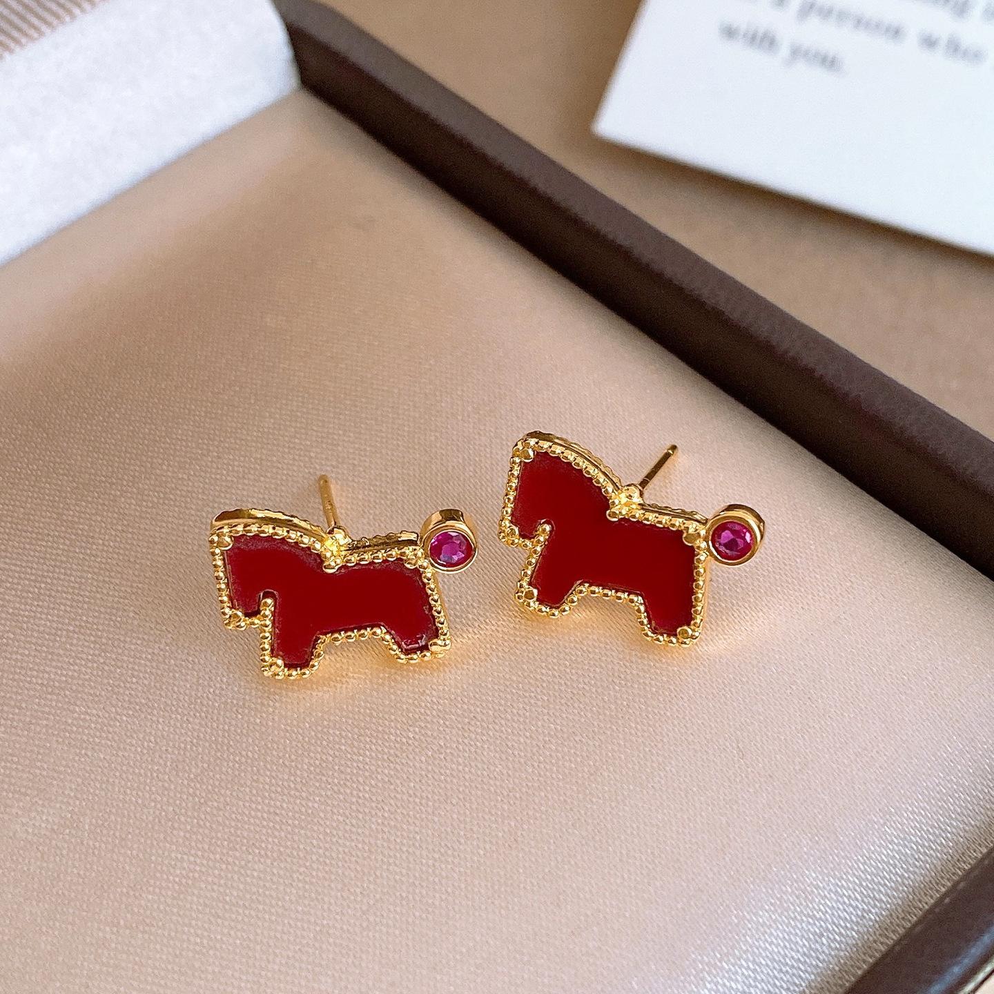 

New Chinese acetate red natal year pony stud earrings exquisite earrings women
