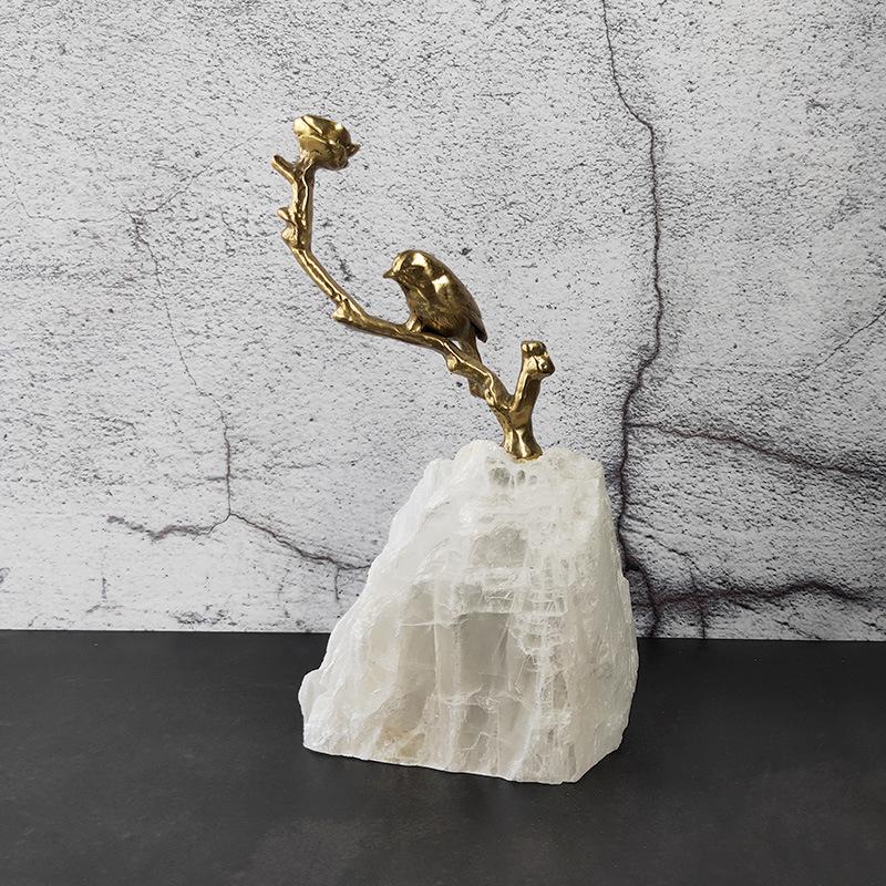

Elegant Bird-Inspired Crystal Decoration: New Chinese Style Home Ornament for Living Room or Entryway 14.5*9*27 cm