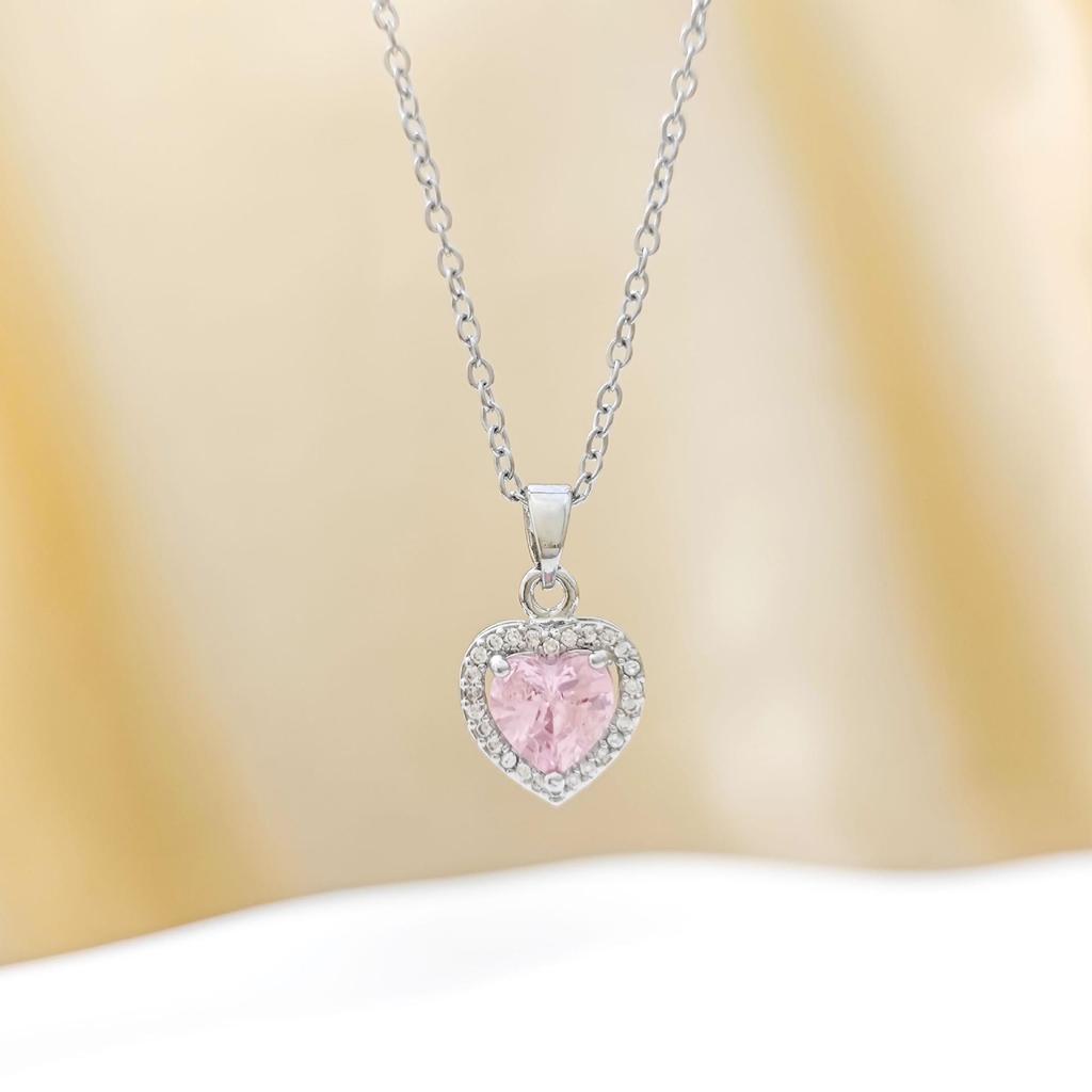 Elegant Heart Pendant Necklace with Rhinestones: Simple, Versatile Design