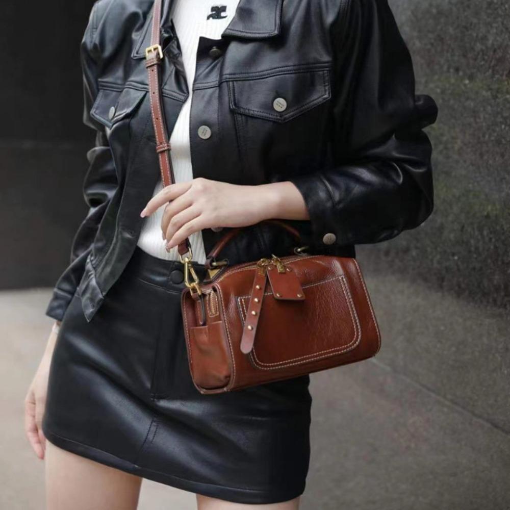 Trendy Fashion Versatile Commuter Messenger Bag Leather Niche Portable Pillow Bag