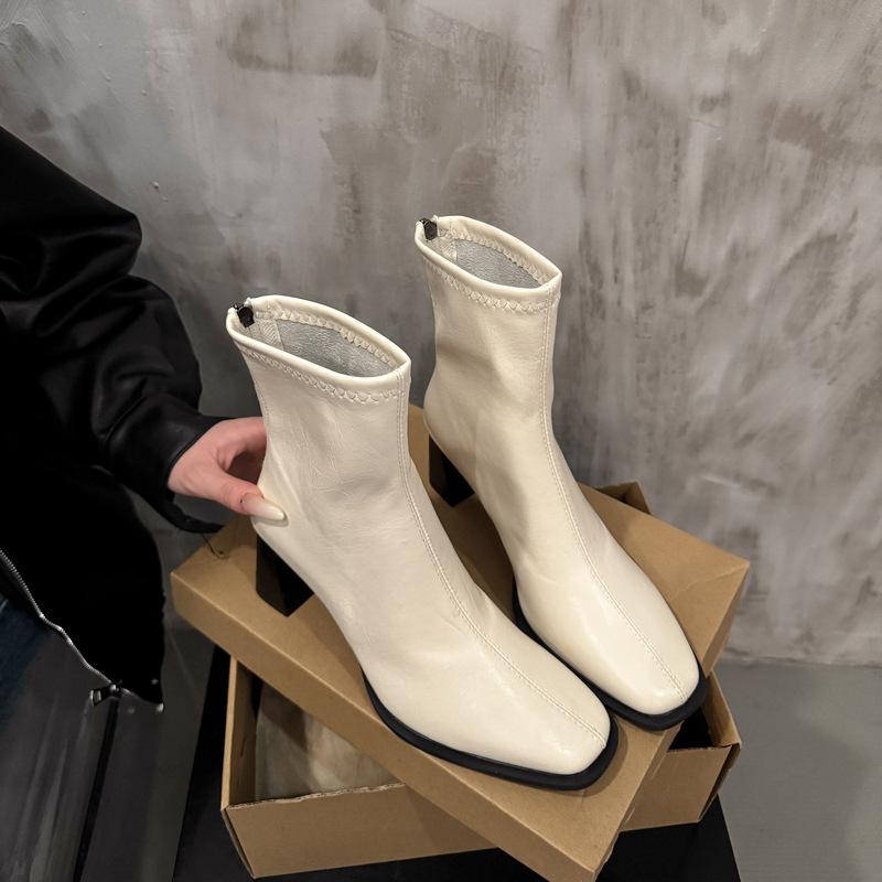 

Black high-heeled short boots for women s autumn and winter new French retro square head thin boots versatile thick-heeled Martin boots for women s s 35