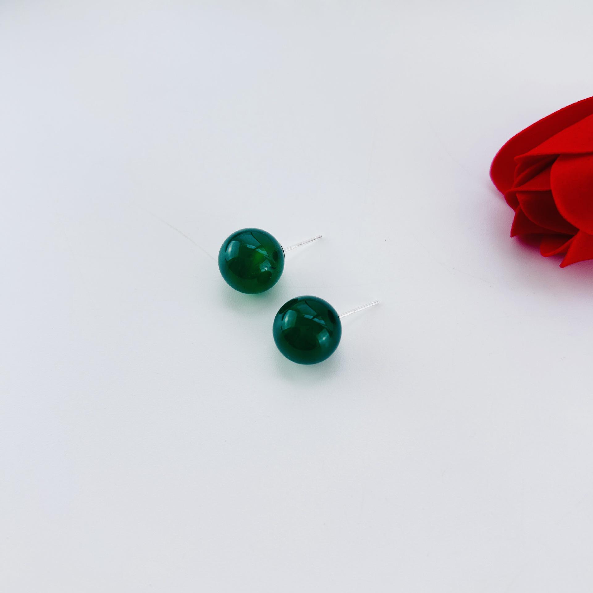 

Green Agate Korean Fashion Retro Temperament Stud Earrings for Women 8mm