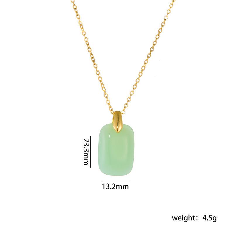 Elegante Pingente de Cabacinha com Fecho de Paz de Jade - Corrente para Clavícula em Aço Titânio no Estilo Chinês Retro