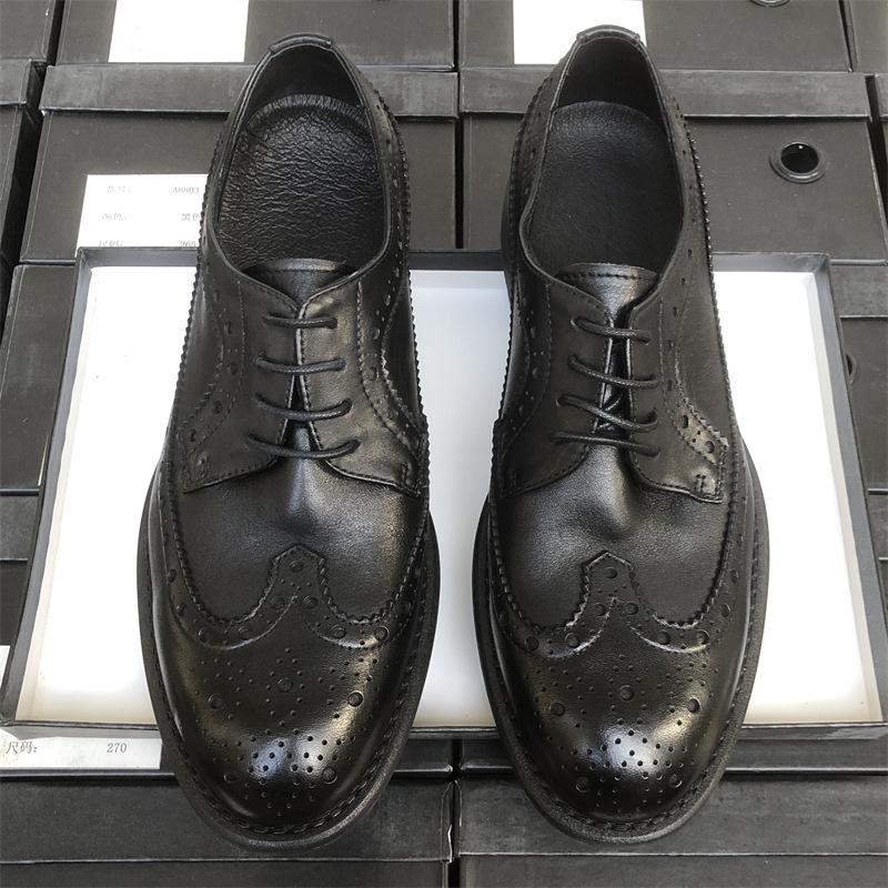

Мягкая подошва Мягкая поверхность Brock Резные кожаные туфли Мужские деловые кожаные дышащие свадебные туфли для жениха Мужские кожаные туфли 44 чёрный