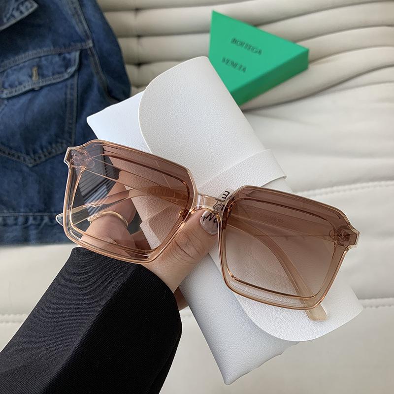New Fashion Oversized Sunglasses Women Vintage Square Big Frame UV400 Shades Designer Brand Female Sun Glasses