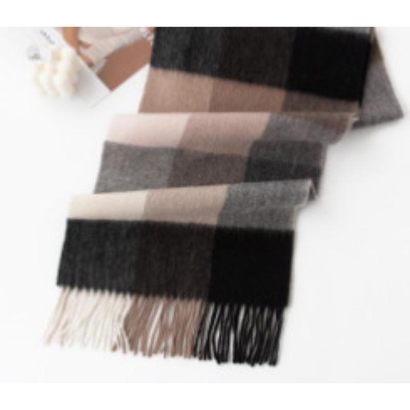 Thickened Autumn and Winter Plaid Wool Scarf Atmosphere Women's Versatile Warm Wool Wool Scarf Comfortable Shawl