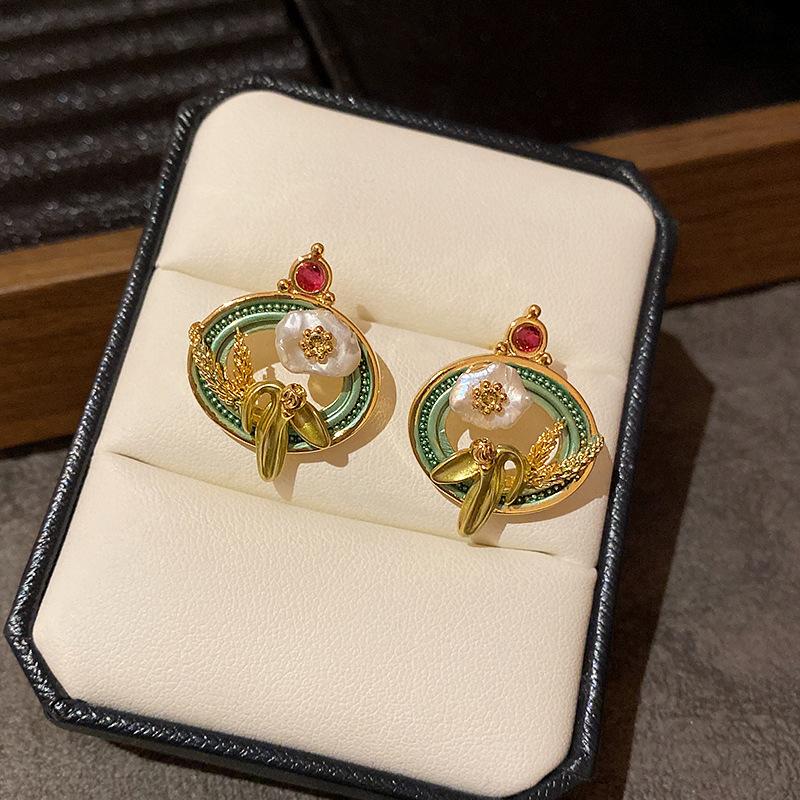 S925 silver needle real gold electroplated antique oil painting earrings women s natural baroque freshwater pearl stud earrings ears
