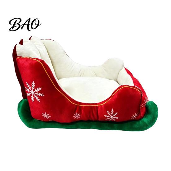 Durable Cat Nest Christmas Sleigh Shaped Pet Bed, Cozy Holiday Dog Sofa Anti?Slip Base Soft Suede House Cushion, Washable Sleeping Bed for