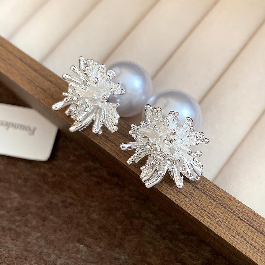 Silver Needle Diamond & Pearl Fireworks Earrings - Elegant High-End Retro Stud Jewelry for Women