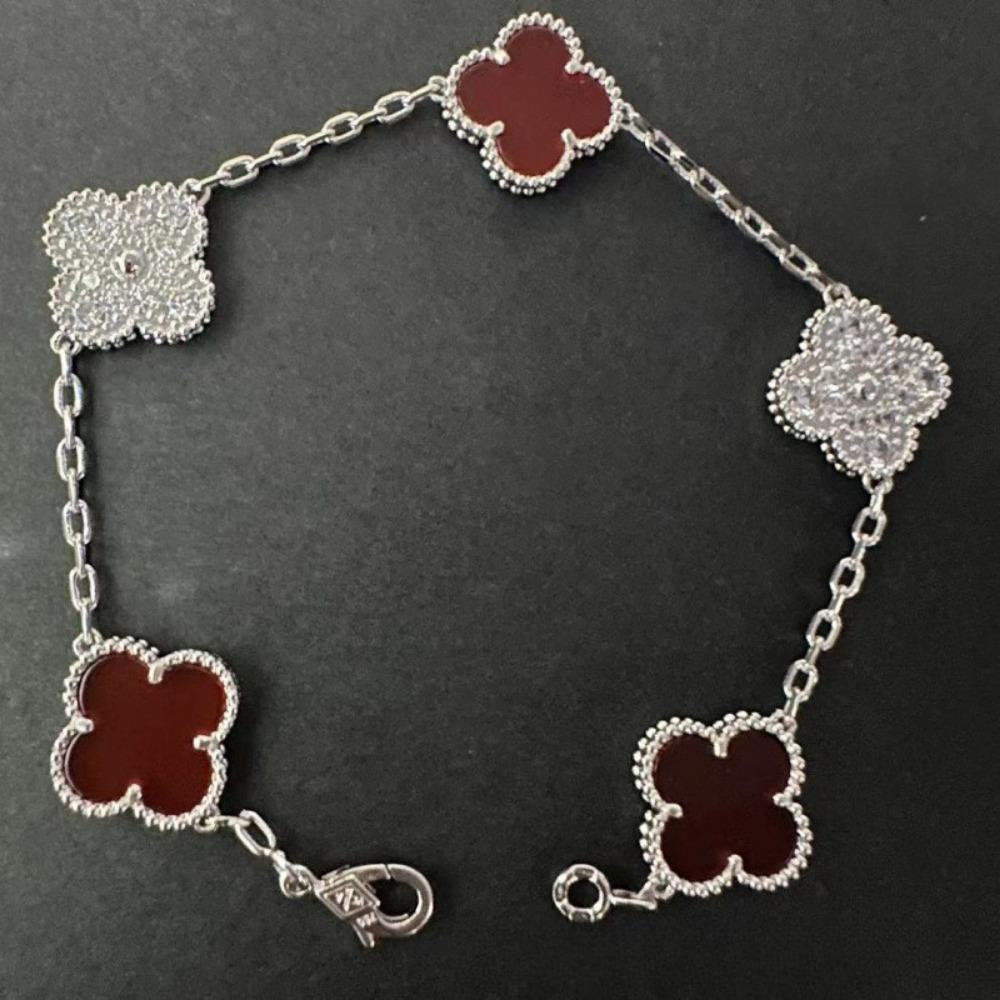 Hochwertiges Kleeblattarmband für Damen Fünf-Blüten-Armband mit natürlichem weißen Perlmutt und rotem Karneol