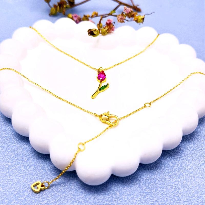 

Fresh And Cute Colored Zircon Mini Tulip Stylish And Sweet Niche Design Necklace красный