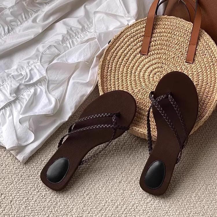 Soft Leather Version~ Niche Weaving High-end Flip-flops Light Luxury Flat + Flip-flops Casual Beach Cool Slippers Female Tide