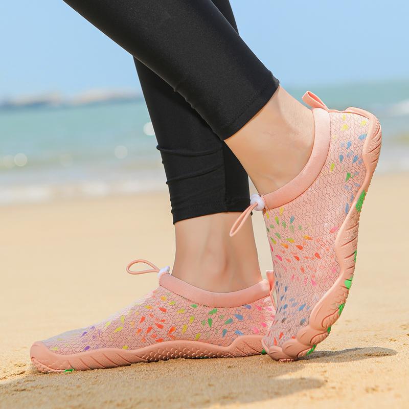 Women Aqua Shoes Summer Men's Breathable Wading Sneakers Barefoot Beach Walking Shoes Seaside Water Sports Shoes