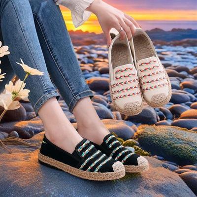 Women's Embroidered Linen Slip-On Shoes - Ethnic Style, Non-Slip & Breathable for Spring and Autumn
