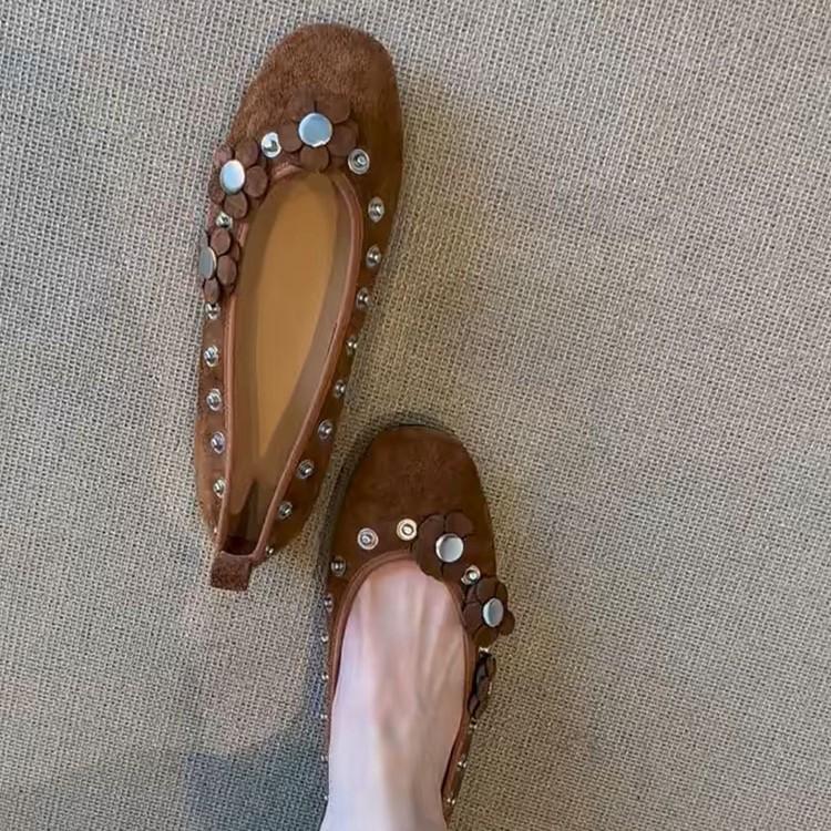 Sheepskin version~ niche design flower spikes small leather shoes 2025 new versatile shallow mouth Mary Jane shoes single shoes women