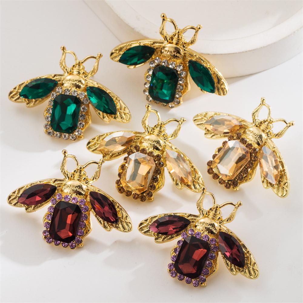New Vintage Retro Bee Rhinestone Earrings Women Crystal Insect Champagne Color Corsage Party Dress Charm Jewelry Gift Wholesales