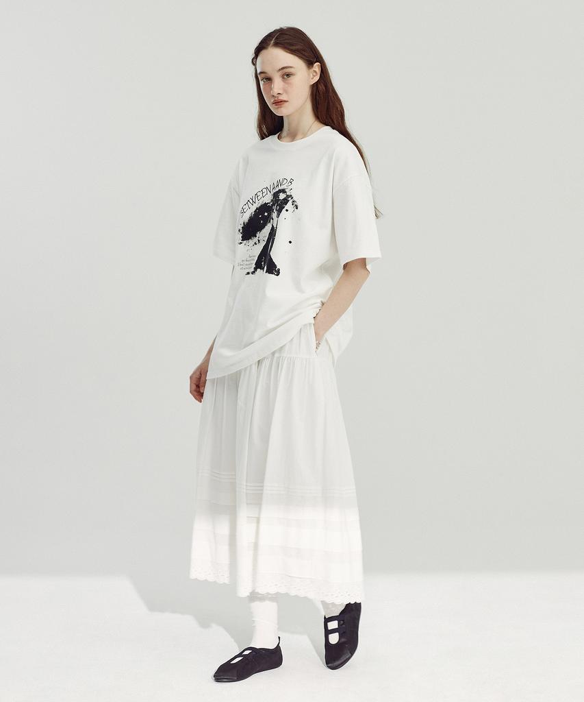 BETWEEN A AND B Starry Night Oversized T-Shirt [White]