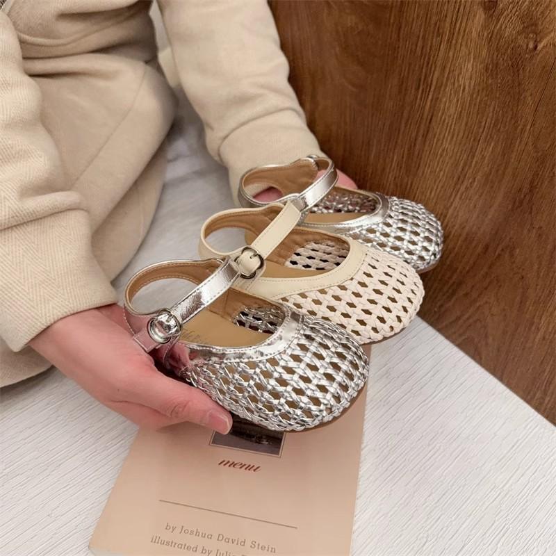Youth Style Shoes Girls Sandals With Mesh Weave Design Closed Toe Soft Rubber Sole Princess Style Slip-On Shoes Kids