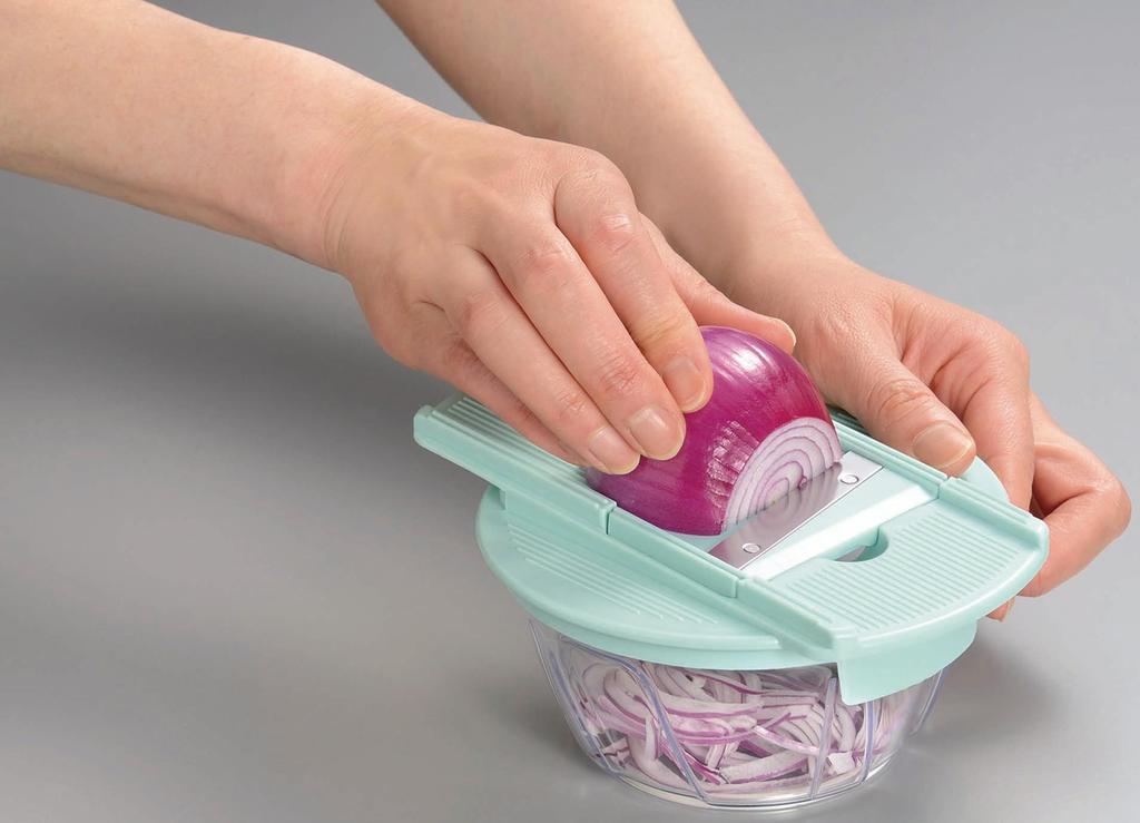 Kakusei Happy Handy Chopper Plus Chopper with x x Perfect for Baby and Nursing Easy and HHC-P, Slicer, 12.5cm 12.6cm 9.2cm, Vegetables, Food, Care.