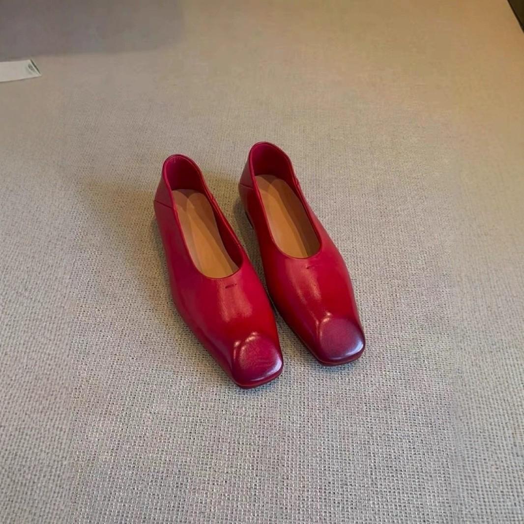 

Версия из овчины~ Французские ретро туфли-лодочки с квадратным носком и неглубоким вырезом, женские новые универсальные вечерние, в стиле маленьких кожаных туфель, балетки 40