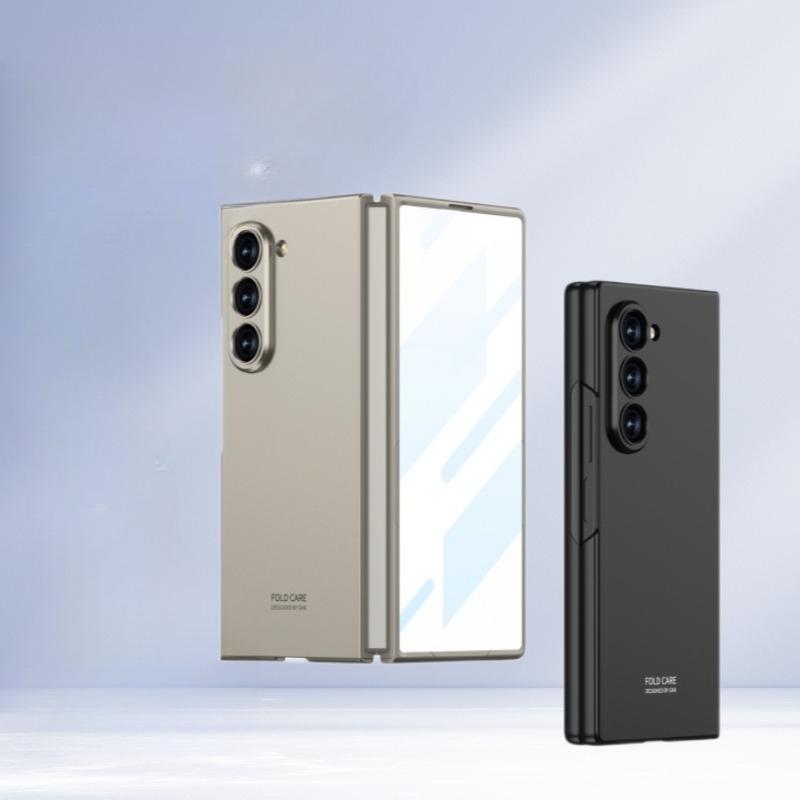 The New Ultra Thin Matte Solid Color Skin Feel Foldable Phone Case for Samsung Zfold7 Is Shockproof