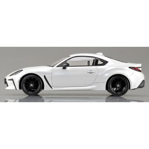 Aoshima Bunka Kyozai 1/32 Scale The Snap Kit Series No. 21-B Toyota GR86 Crystal White Pearl Pre-Colored Plastic Model Kit