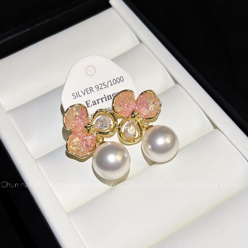 

New fashionable versatile crystal petal hanging pearl earrings temperament light luxury high sense silver needle earrings