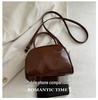 Retro-Texture Bowling Bag: Casual Commute & Niche Design with a Simple, Textured Pillow-Style Shoulder Bag