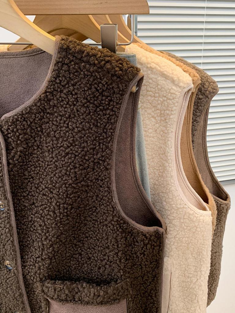 Women's Plus Size Faux Lambswool Vest - Autumn/Winter 2025 Collection