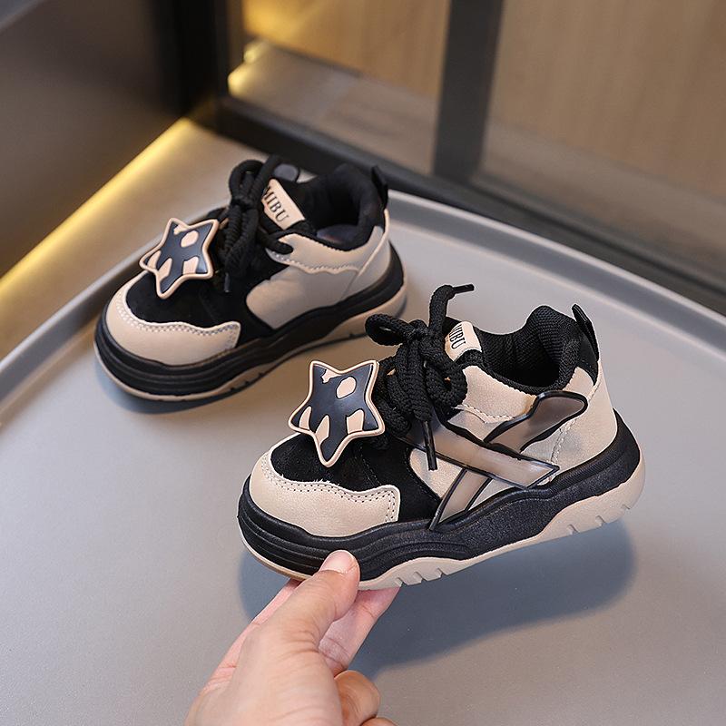 Kinder Sportschuhe 2025 Herbst neue Jungen Schul Freizeitschuhe Baby weiche Sohle Einzel Schuhe Trend Mädchen Brotschuhe