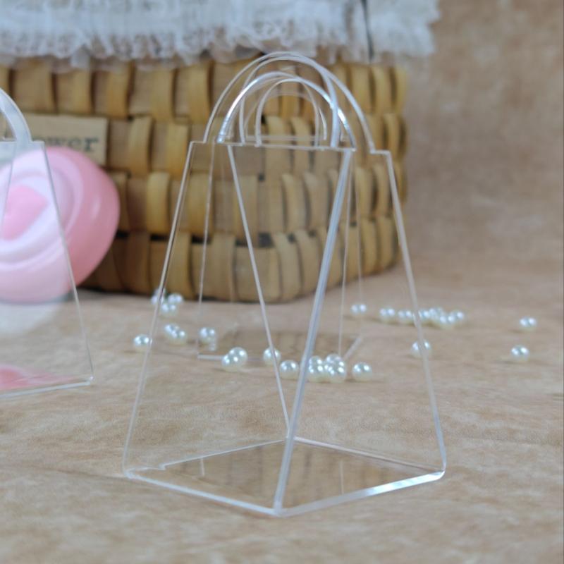 Birthday Party Transparent Decoration Wedding Handheld Box Valentine's Day Gift Box Sugar and Fruit Basket Acrylic Luxury Triangle Gift Box