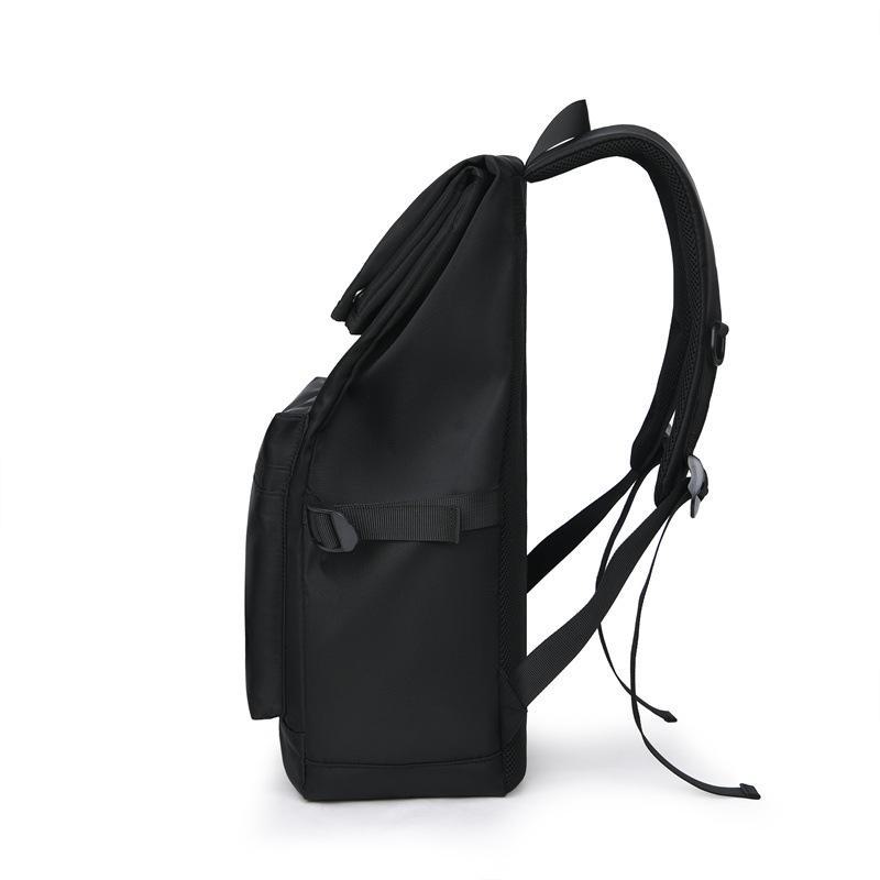 Men's Winter Splash-Proof Business & Casual Backpack: Student and Travel Friendly