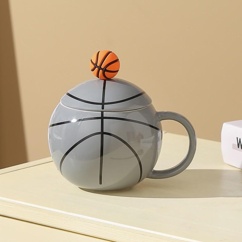 Basketball-Themen-Tasse Keramik Sport-Souvenir Geschenk für Männer 450ml Kreative Tasse