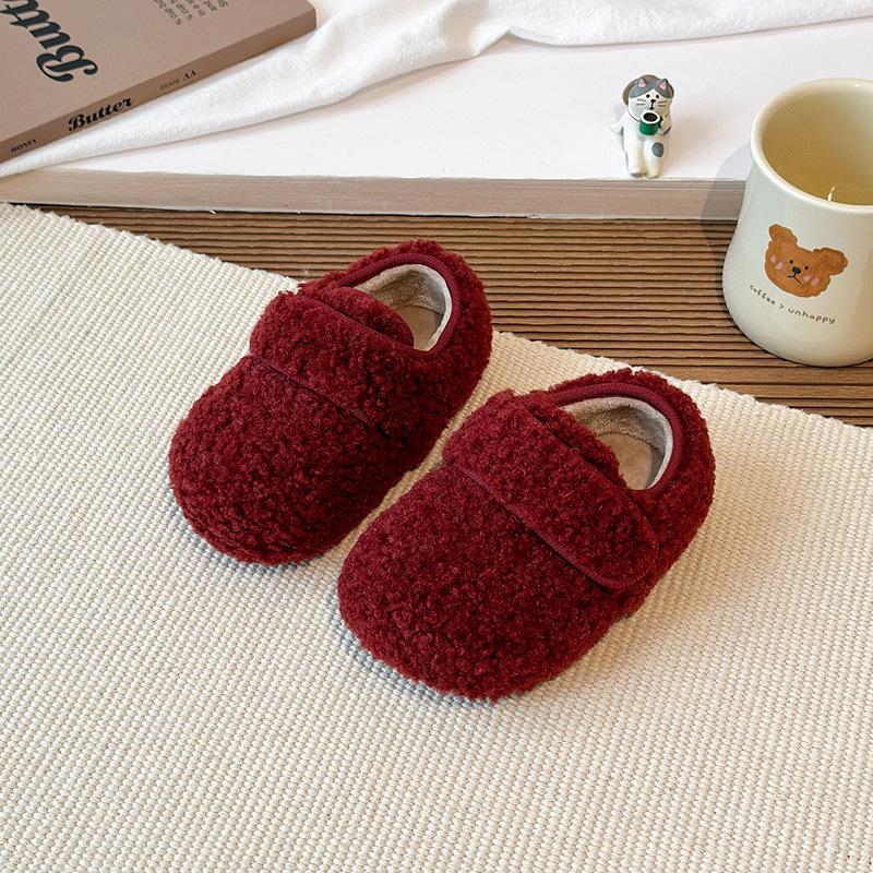 Girls' outdoor furry shoes for autumn and winter, soft-soled, non-slip, padded with wool, warm cotton shoes, loafers for little girls