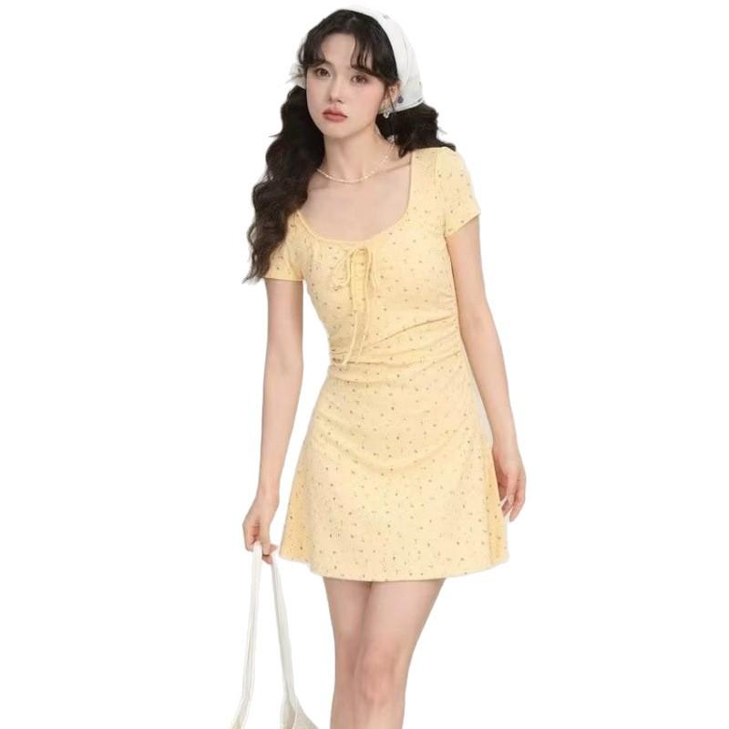 Holiday style lace dress women's summer new French floral suspender skirt seaside atmosphere skirt